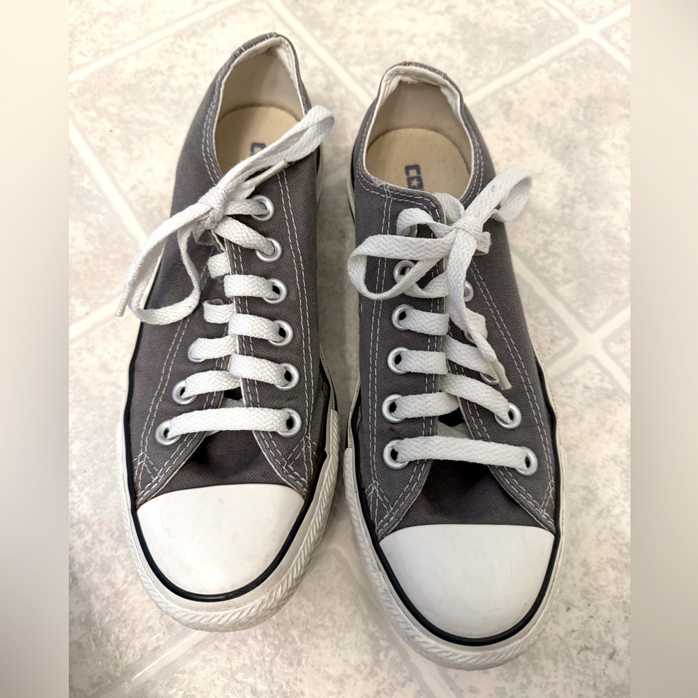 Converse All Star Sneakers in Gray Women’s Size 6.5